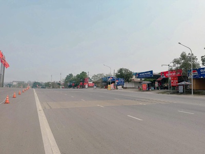 Tôi chính chủ bán  135m  mặt đường 32c sát cổng đền hùng. việt trì, phú thọ- chỉ hơn 2 tỷ 0