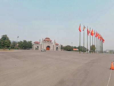 Tôi chính chủ bán  135m  mặt đường 32c sát cổng đền hùng. việt trì, phú thọ- chỉ hơn 2 tỷ 1