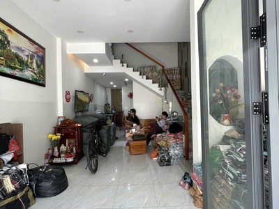 Chỉ 5.5 tỷ tl  64m , hiếm ngang 5m, nguyễn văn khối, gò vấp  đang cho thuê 108tr/năm 0