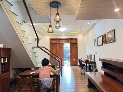 Siêu phẩm siêu rẻ  nhà mới 3 tầng mặt tiền lỗ giáng, hòa xuân, dt 123m2, chỉ 5.2 tỷ 0