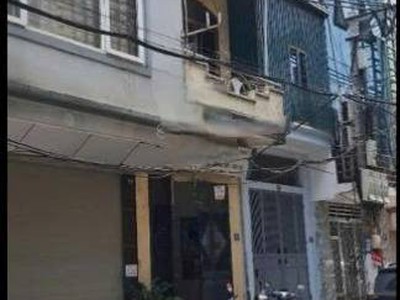 Cho thuê nhà phố giải phóng, 3 tầng x 45m2, 3pn, 3 wc, 12 triệu 0