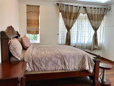 Bán biệt thự siêu sang   113/1 nguyễn văn hưởng, p.thảo điền, q.2   dt 639m  full thổ cư 3