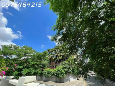 Bán biệt thự căn góc king crown village   c6 nguyễn văn hưởng, p.thảo điền, tp.thủ đức 3