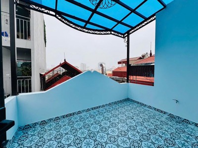 Bán nhà nguyễn đình hoàn - đẳng cấp dân xây - một nhà ra phố - phân lô gara ô tô - tháng máy - kinh 3