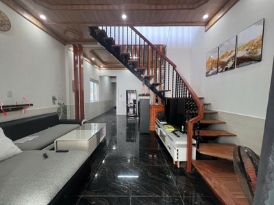Cho thuê nhà hẻm ô tô đường 3 tháng tư p3 đà lạt - 3pn full nội thất, sân đậu xe 1