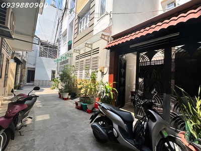Sát mặt tiền phan đăng lưu - 60m2, 4pn - 8,75tỷ 0