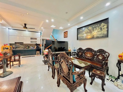 Bán nhà trực cát 45m 4 tầng, ngõ cực nông, giá 3.1 tỉ gần thiên lôi 1