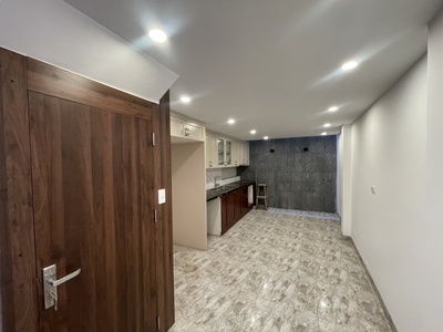Nhà phân lô- đường láng-ô tô đỗ cửa -42m2   5 tầng   mt3,4m -giá chỉ 12,8 tỷ 2