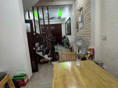 Hót bán nhà - hai thoáng , full nội thất , gầm phố , kinh doanh tốt , 51m2   4t 0