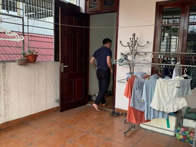 Hót bán nhà - hai thoáng , full nội thất , gầm phố , kinh doanh tốt , 51m2   4t 4