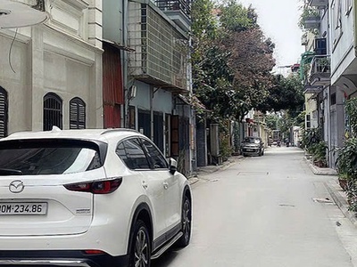 Bán nhà nguyễn văn cừ   gara ô tô   thang máy   7 tầng   nội thất sang trọng nhỉnh 13 tỷ 0