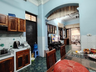 Bán nhà phố nguyễn văn cừ   97m    4 tầng   chỉ hơn 11 tỷ . ô tô tránh 3 bước chân 2