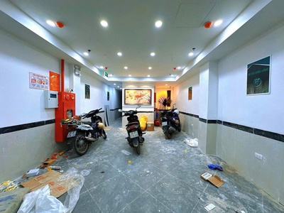 Siêu phẩm ccmn thang máy,đường láng,đống đa,hạ 1 tỷ,15 tỷ x,63m2,6t 1