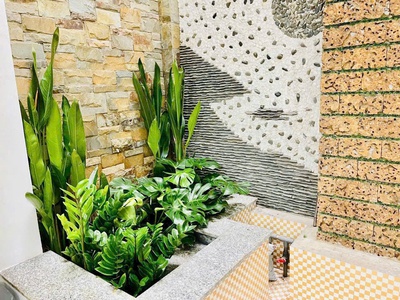 Bán nhà hẻm xe hơi âu cơ sát tân bình. dt 4x17m kc 2 lầu st. nhà đẹp như ảnh.shr giá 8.9 tỷ tl 3