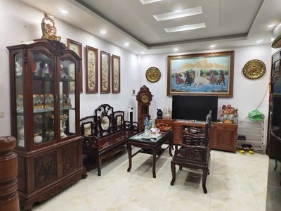 Bán nhà 31m 5 t   ngõ nông  bồ đề, long biên giá 6,5ty oto kd 3