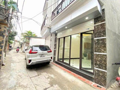 Cần bán nhà lĩnh nam 32m 5 tầng 4 phòng ngõ thông ô tô vào nhà sổ đỏ 0