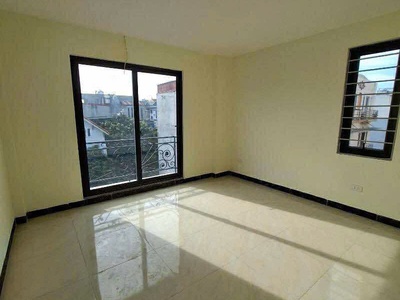 Cần bán nhà lĩnh nam 32m 5 tầng 4 phòng ngõ thông ô tô vào nhà sổ đỏ 3