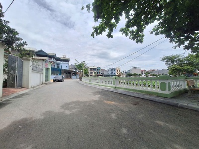 Bán đất 67.6m2 gia lộc việt hùng đông anh - view hồ kinh doanh đỉnh 3