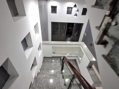 Bán nhà 4.5x12m quận 12  1 trệt 2 lầu 1 lửng, 4pn, 4wc, pháp lý rõ, gần ql1a 1