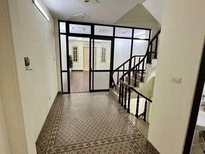 Cho thuê nhà phố bùi huy bích - hoàng mai 1