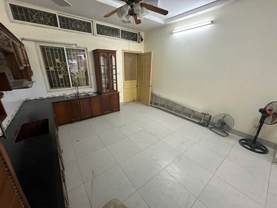 Cho thuê nhà phố bùi huy bích - hoàng mai 3