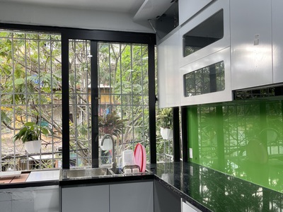 Bán nhà tập thể phố 8/3 sử dụng 60m2 view thoáng có sân chơi giá chỉ 2.8 tỷ 1