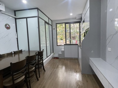 Bán nhà tập thể phố 8/3 sử dụng 60m2 view thoáng có sân chơi giá chỉ 2.8 tỷ 0