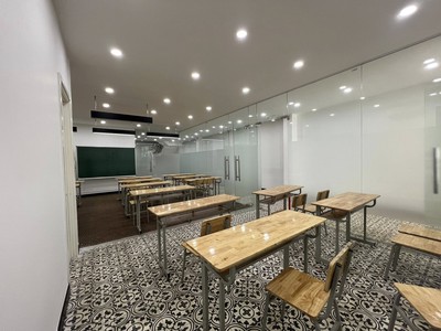 Cho thuê căn nhà 3.5 tầng mặt đường đôi Nguyễn Lương Bằng, TP HD, 217m2, mt 8.1m, KD tốt 1