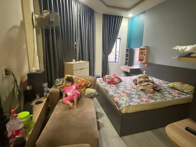 Nhà đẹp 1 trệt 2 lầu đường đông hưng thuận 09 q12 5
