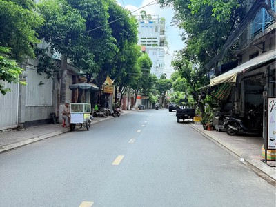 TÂN BÌNH - Phương 13, THCS Hoàng Hoa Thám, ga T3 - 45m2, 3 tấm, xe hơi dỗ cửa. 1