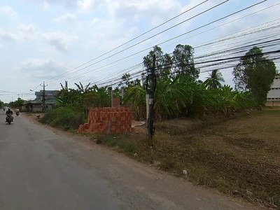 Cách TH Bình Đông 100m   TP Gò Công, đất SHR 100m2 , giá rẻ 700 triệu 0