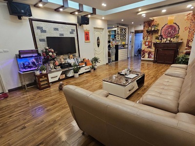 Chung cư vinaconex 19 đại từ, view hồ, dt 124m2, 3n2vs, full nội thất đẹp. giá 7 tỷ 1