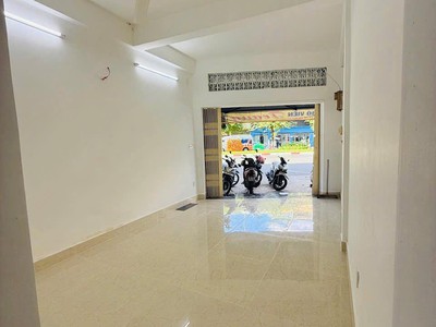 Cc mặt tiền hồng bàng   trệt   lầu   ở và kd   nhỉnh 4 đồng - giá tốt khó tìm   1