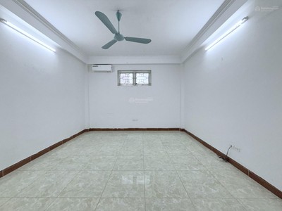 Cho thuê nhà 70m x 5 tầng mặt ngõ 10 phố Nguyễn Văn Huyên - Ngay vòng xuyển Chùa Hà - Trần Đăng Ninh 2