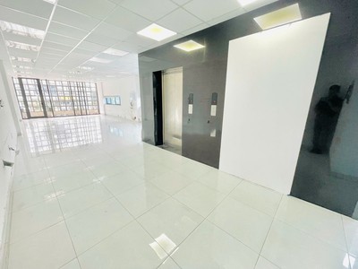 Cho thuê nhà mặt phố 3/2, q.10, 8 tầng, 800 m2, 170tr/tháng 1