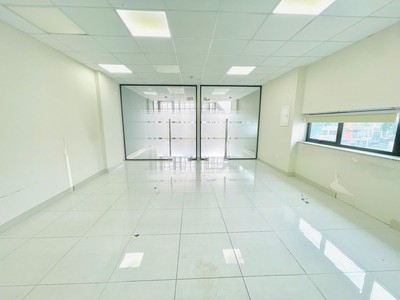 Cho thuê nhà mặt phố 3/2, q.10, 8 tầng, 800 m2, 170tr/tháng 2