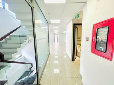 Cho thuê nhà mặt phố 3/2, q.10, 8 tầng, 800 m2, 170tr/tháng 3