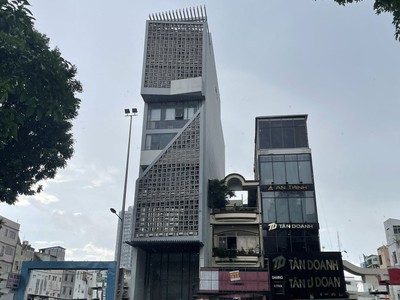 Cho thuê nhà mặt phố 3/2, q.10, 8 tầng, 800 m2, 170tr/tháng 0