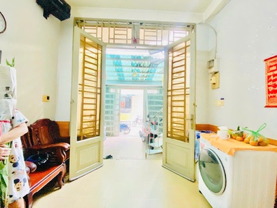 Giáp quận 10   lý thường kiệt   4 tầng   78m2. giảm sâu còn 10.x t.ỷ 0