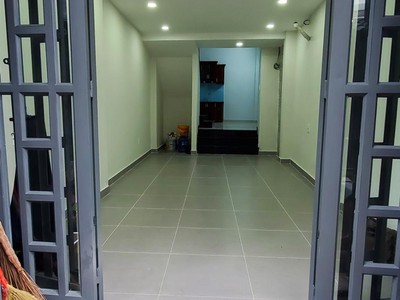 Quận 10 - cách mạng tháng 8   42m    4 tầng. nhỉnh 7 tỷ 3