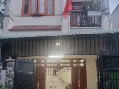 Bán nhà 2 tầng dĩ an,1 sẹc lê hồng phong,đường 2 ô tô,giá đầu tư,nhanh thì còn 2