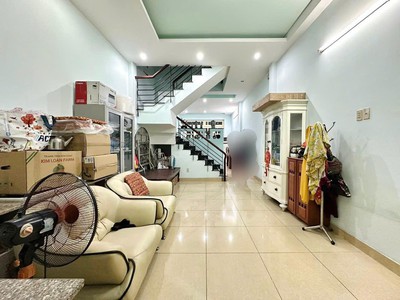 --bán nhà đường hoàng văn thụ, phường 4, tân bình  4x13,5  3 tầng 0