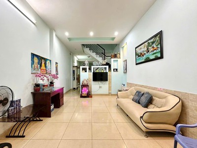 --bán nhà đường hoàng văn thụ, phường 4, tân bình  4x13,5  3 tầng 1