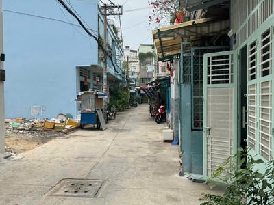 Bán nhà phường 7 tân bình  hxt cách mạng tháng 8   42m2  2 tầng - 7 tỷ 3