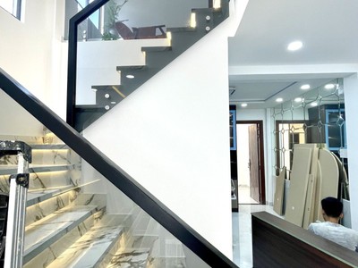 Bán nhà bùi văn ba, tân thuận đông, quận 7, 60m2  4.3x14 , 3 pn chính chủ lâu năm 6.2 tỷ 1