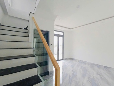 Cmt8 - gần bắc hải - công viên   hxh quay đầu   60m . giá không tưởng: 9 tỷ 0