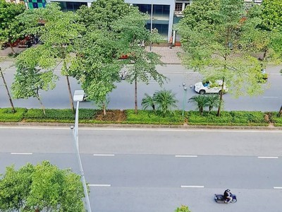 Mặt phố nguyễn văn cừ 33 tỷ 100m mặt tiền 4m xây 7tầng, long biên 3