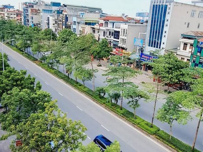 Mặt phố nguyễn văn cừ 33 tỷ 100m mặt tiền 4m xây 7tầng, long biên 4