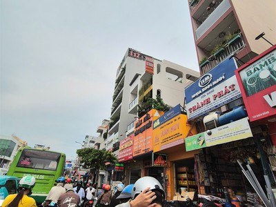 Nhà 6 tầng 2 mt lê văn duyệt  đinh tiên hoàng cũ  q bình thạnh ngay cầu bông 0
