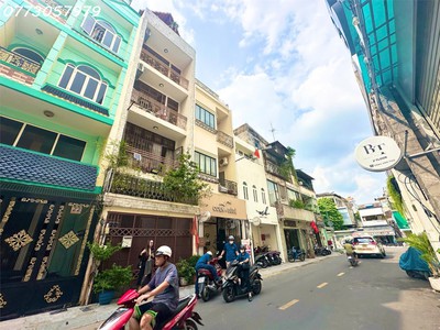 Bán nhà đẹp 5 tầng   22 đặng dung, p. tân định, quận 1 4